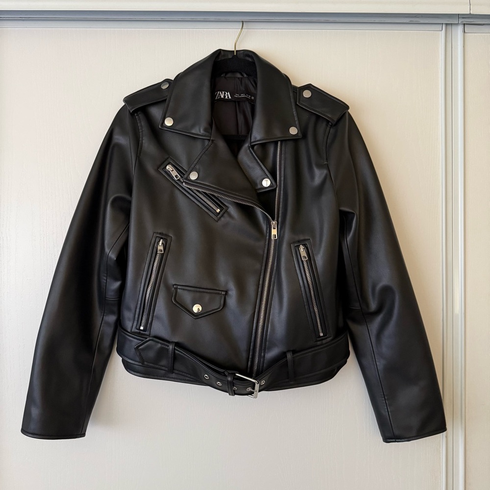 Zara Women's Black Faux Leather Biker Jacket - Size Large